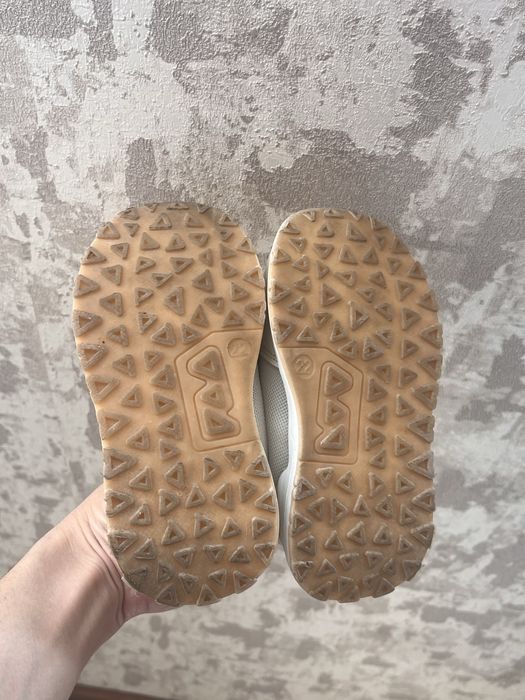 Кроссовки на девочку