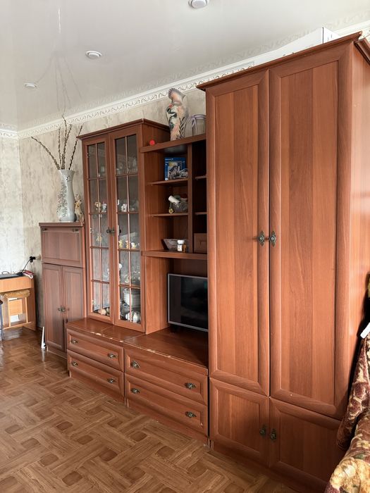 Продается б/у Стенка в гостиную