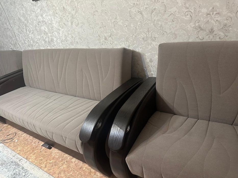 Продам диван, кресла и стенку в отличном состоянии