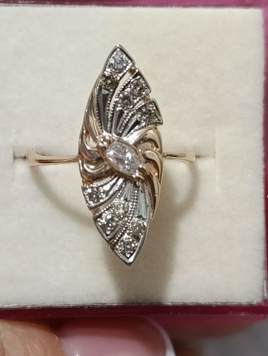 Кольцо советское с якутскими бриллиантами.