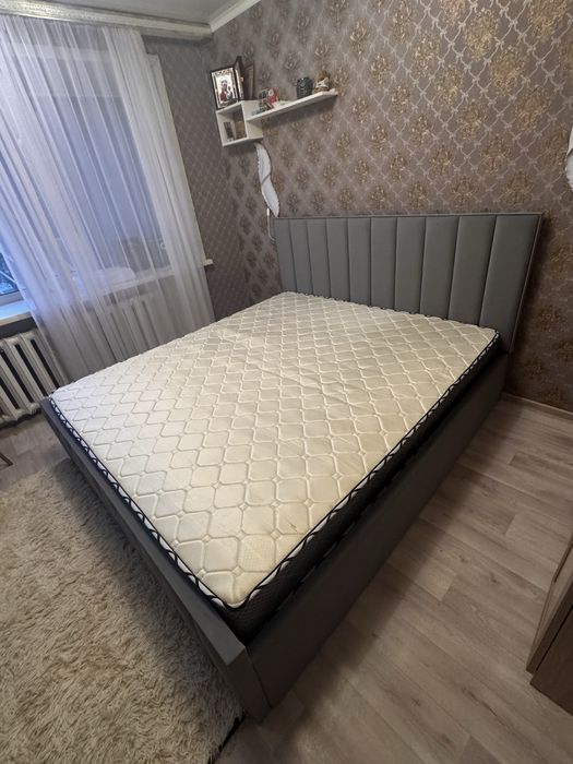 Кровать двуспальная