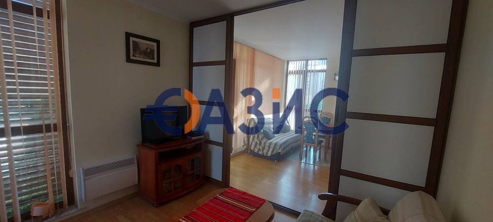 Продава се Тристаен апартамент в к.к. Слънчев бряг - 67 кв.м за 1120 €/кв.м - Снимка #10