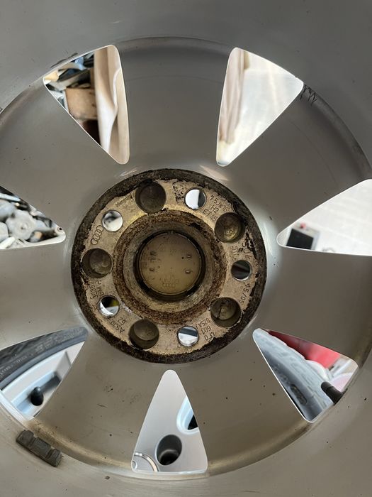 Зимни гуми с джанти 16 цола 5 х 112 за ауди