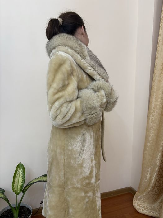 Продам классную шубку