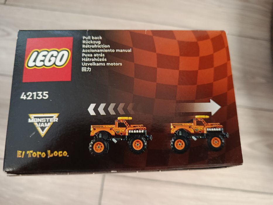 Vând lego tehnico (monster jam) 2 in 1