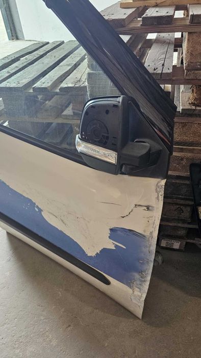 Врата с електрическо огледало за Fiat Doblo, 2013 - 2021, Ударена
