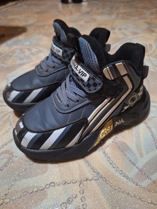 Продам ботинки 29р. 1000тг