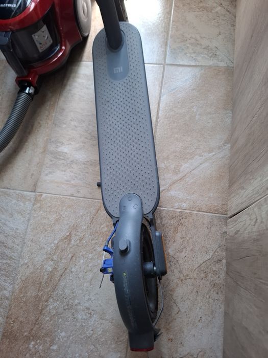 Trotineta ca nouă xiaomi scuter3 motor 300w