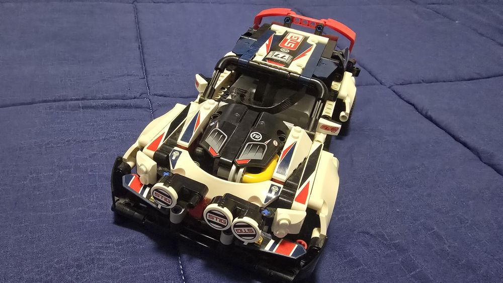 Masina lego construita