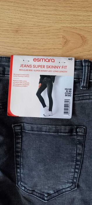 Blugi damaskinny ,marime M/40,cu eticheta