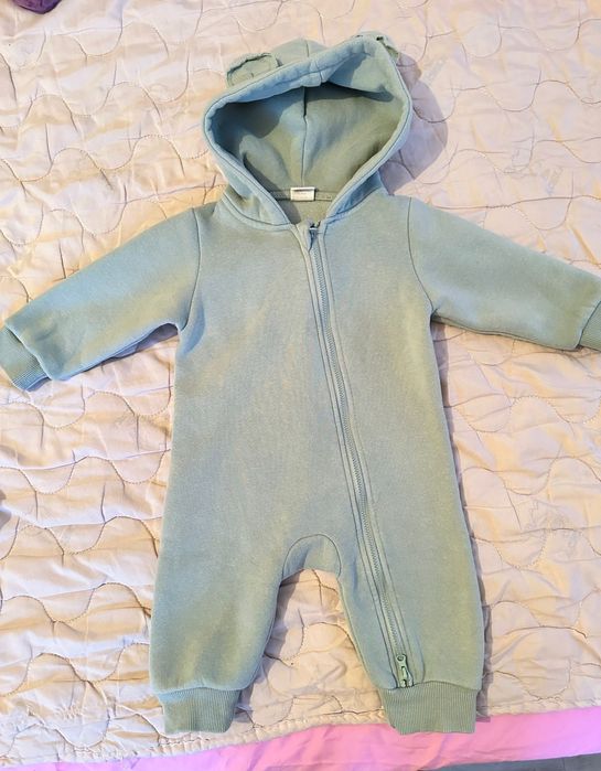 Продам детский комбинезон