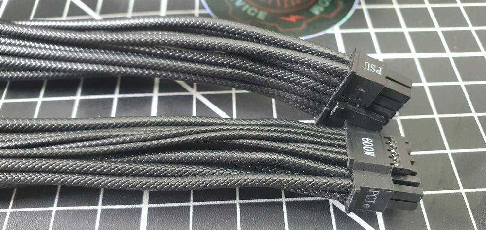 Cablu 12VHPWR pentru surse modulare Seasonic / Asus Strix.