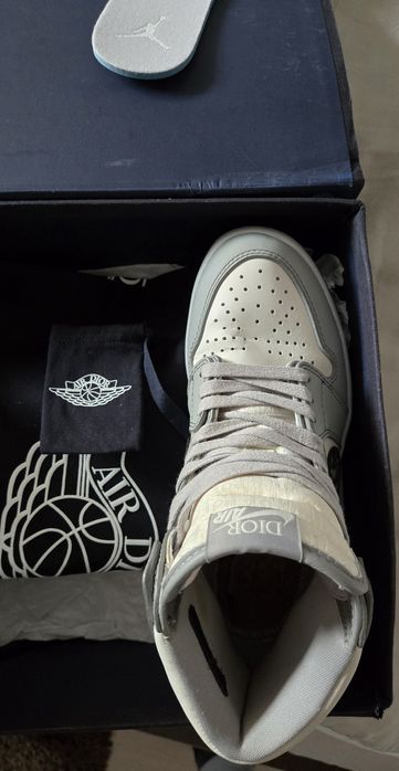 Jordan 1 Retro High Dior