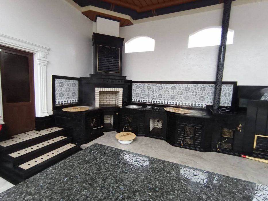 Летняя кухня барбекю цоколь гранит кафель брусчатка хизмати