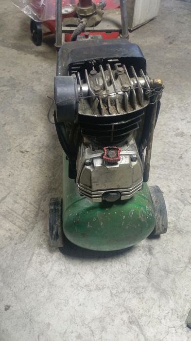 Продам компрессор