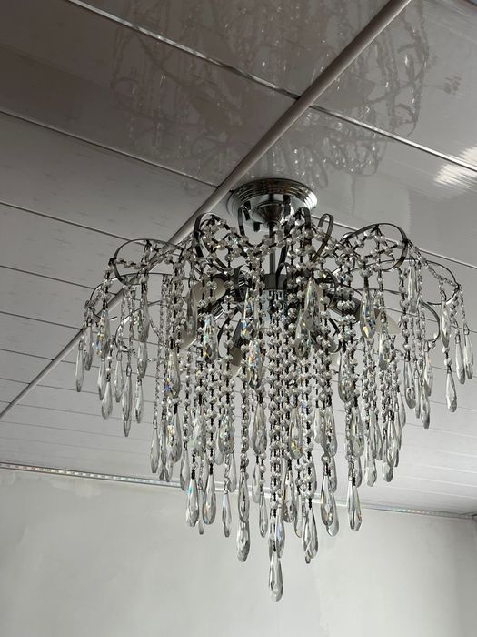 Люстра б/у продаю