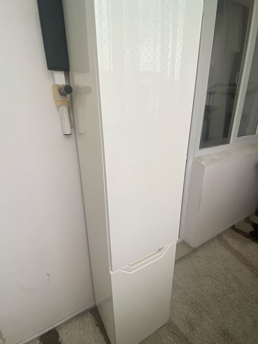 Продам шкаф пенал