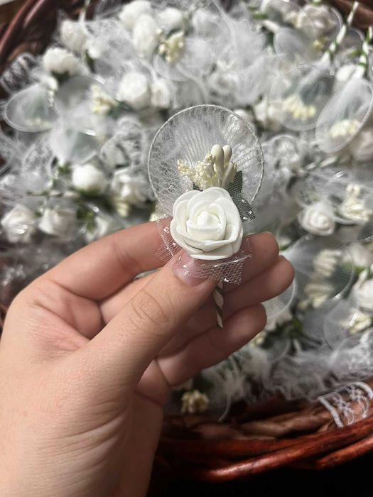 Свадбени бутониери