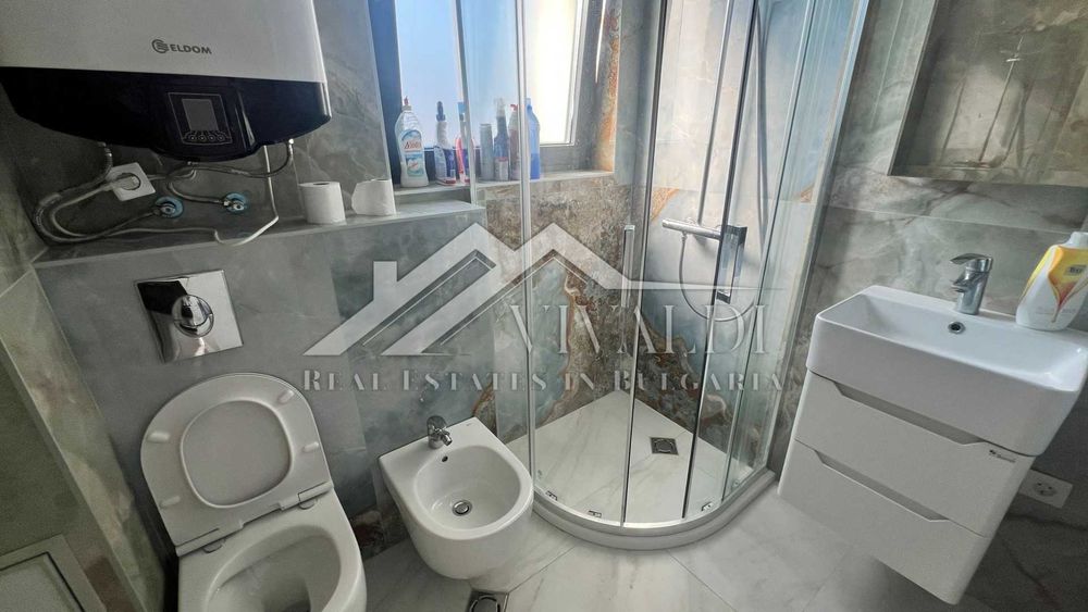 Дава се под наем Тристаен апартамент в Варна, Център - 85 кв.м за 997.05 € - Снимка #8