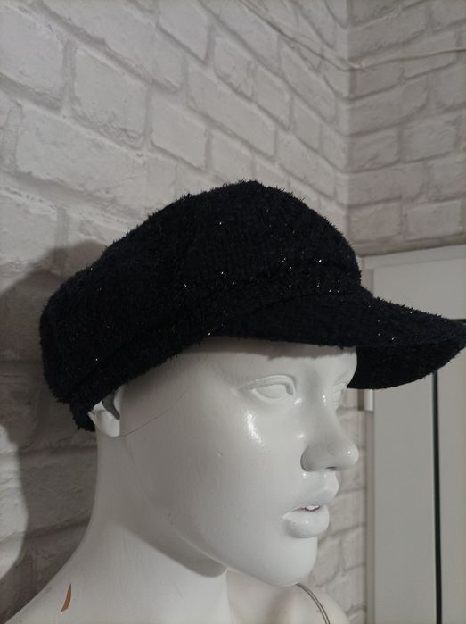 Шапки Chanel и Hermes