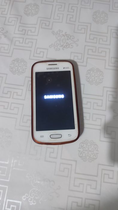 Продам телефон б/у