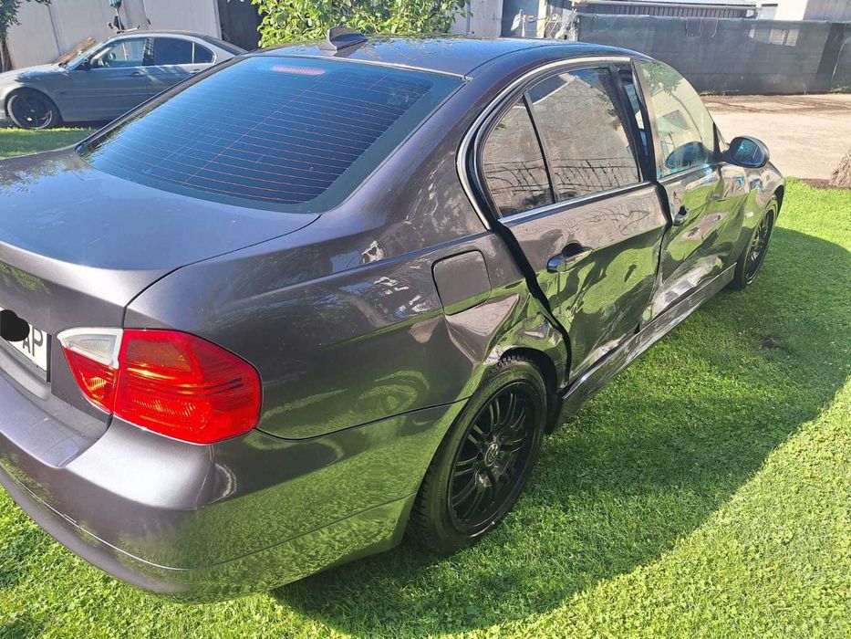 BMW 320d 2006 Usor Avariat