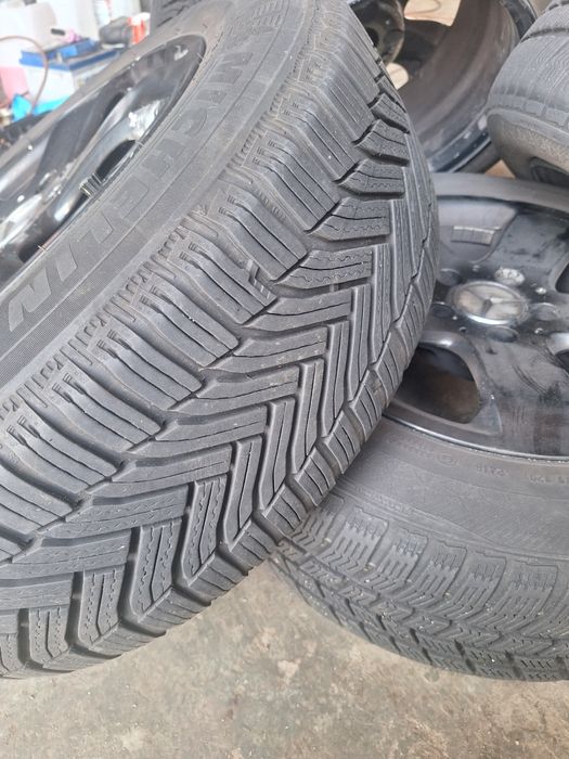 Jante mercedes cu cauciucuri 205 60 R16