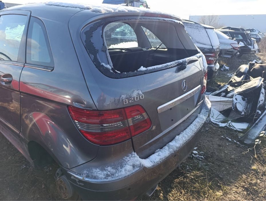 Мерцедес  В 200 автоматик