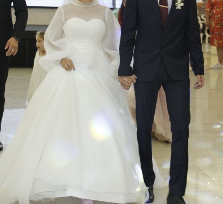 Свадебное платье