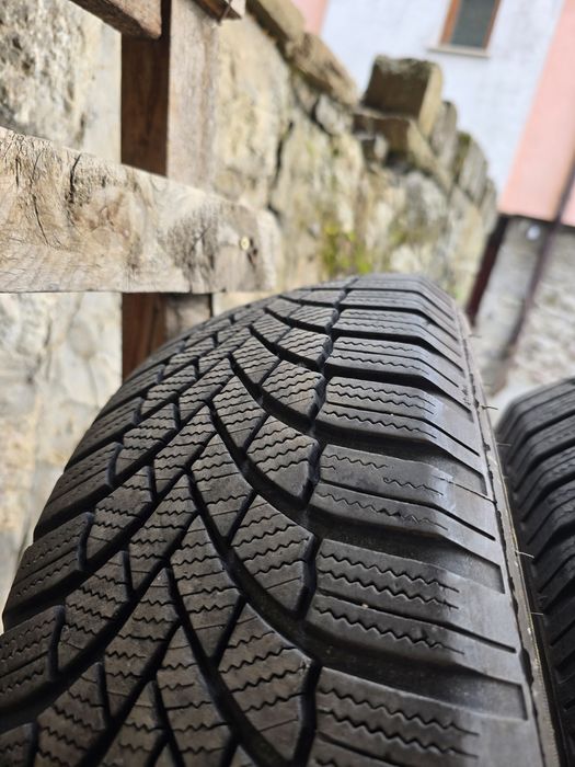 Четири броя Зимни гуми Bridgestone Blizzak LM 005  195/65/15