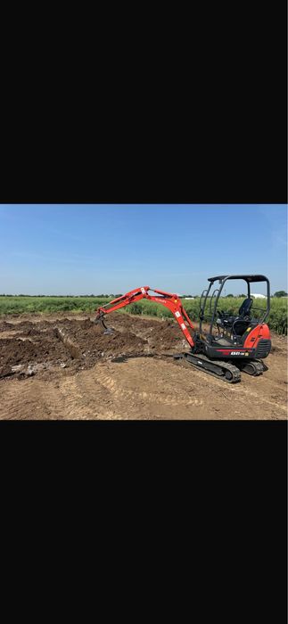 Execut lucrari cu miniexcavator si miniincarcator