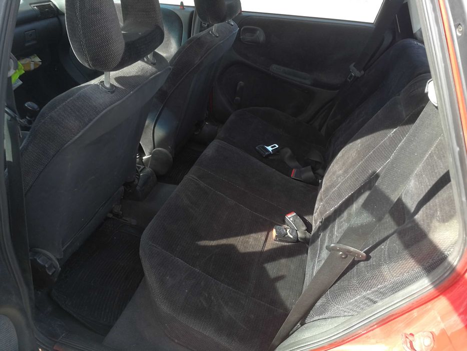 Продавам Опел Астра 1.6 моно чети цялата обява