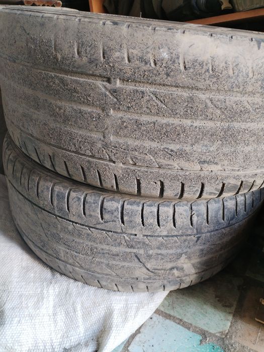 Продам шины 18 размер 235 45