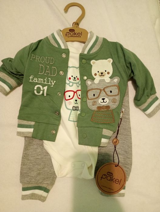 Нови бебешки дрешки