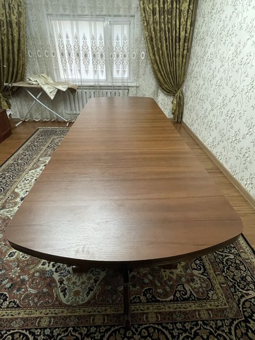 Продаётся большой раскладной стол