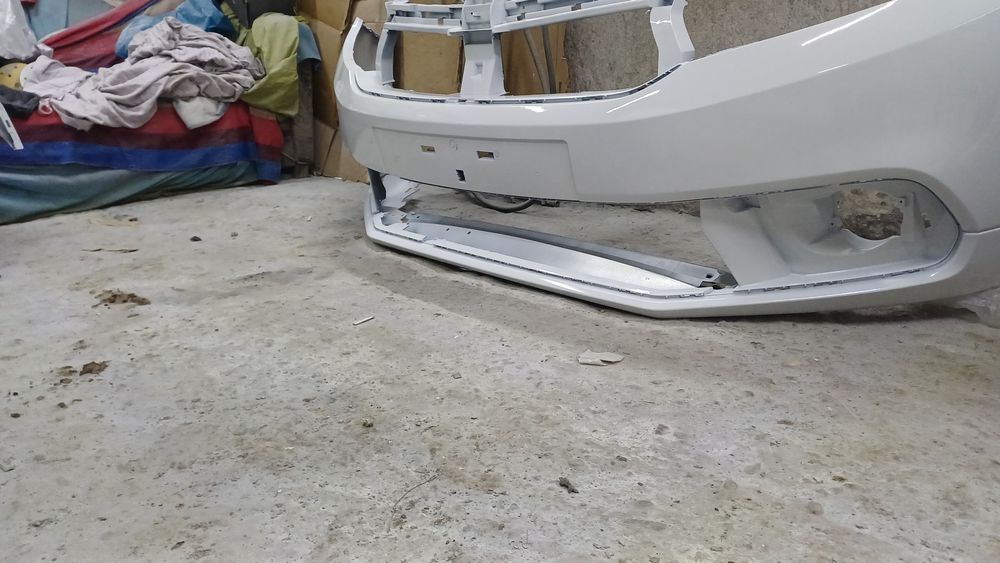 Vand piese auto Dacia logan