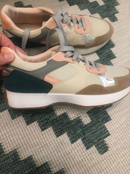 Дамски удобни кецове