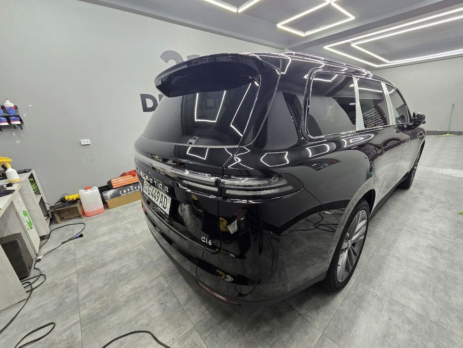 Leapmotor C16 EV 520km Elektr  
Pazisiya 3 lidarli
2024/2025 yil
Bez p