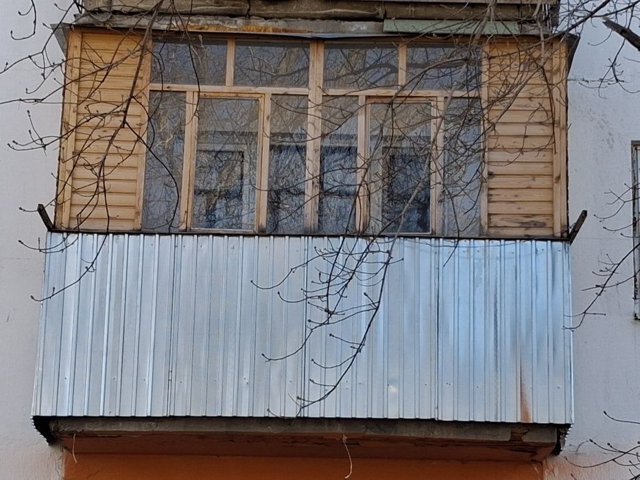 Балкон деревянный