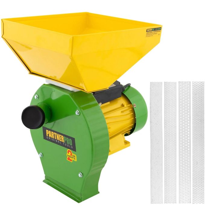 Moara pentru cereale, știuleți, lucernă, tulpinoase 3.9KW, 240kg/ora