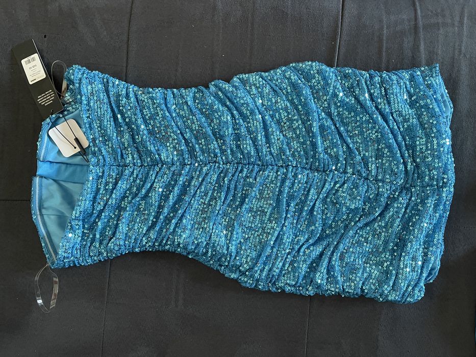 Чисто нов сет от рокля и клин FASHIONNOVA