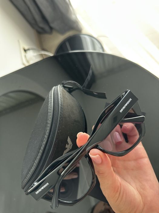 Ochelari de soare Emporio Armani cu toc si certifcat
