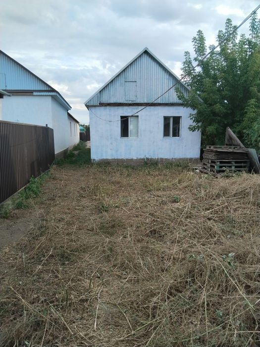 Продам дам на дачном участке