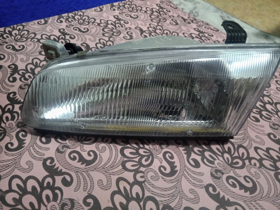 Продам фар 1 шт Камри 20