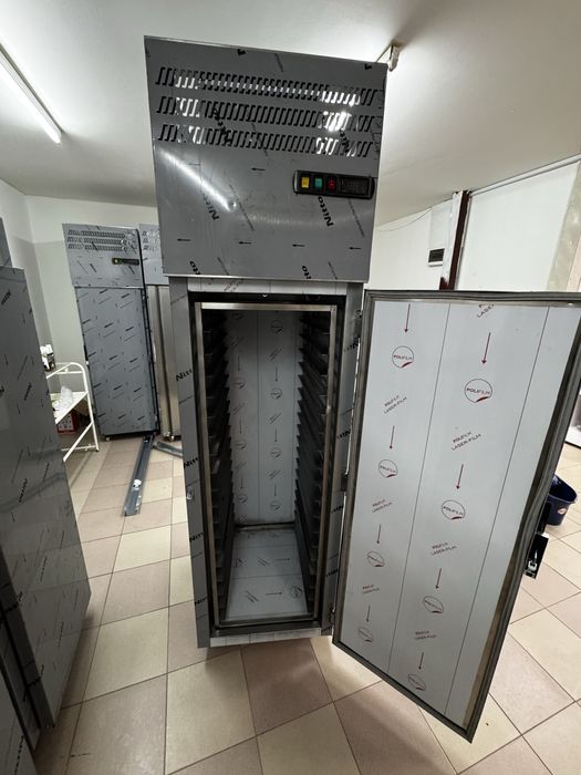 Хладилник за 20 тави