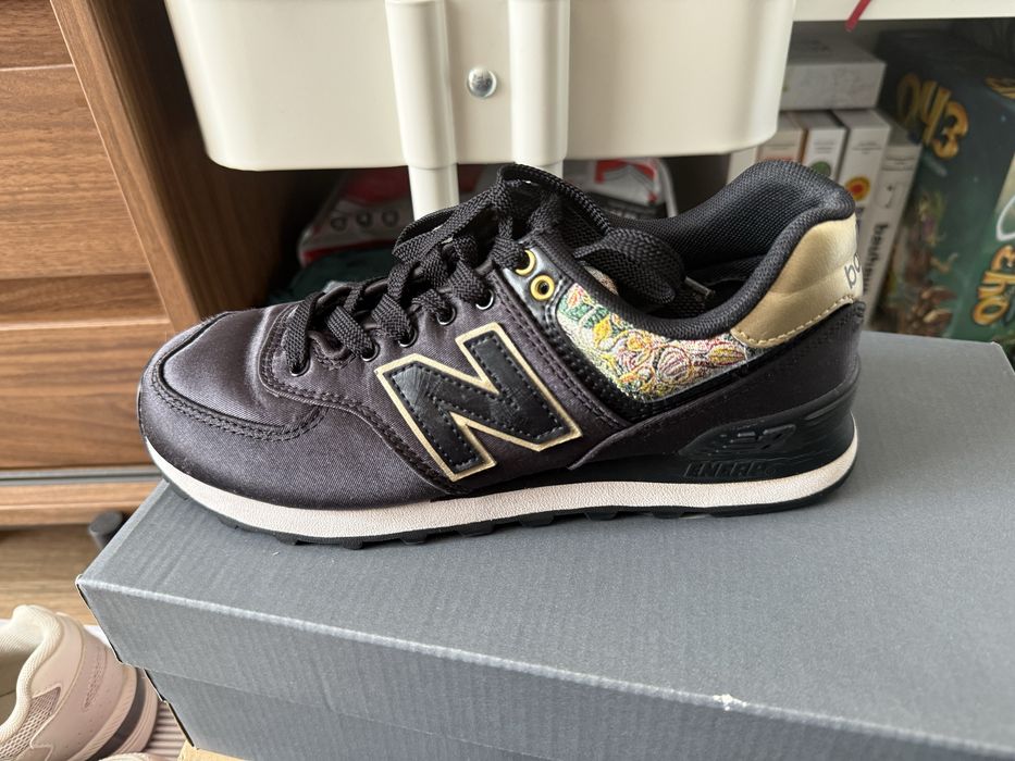Маратонки New Balance / Oysho / Nike