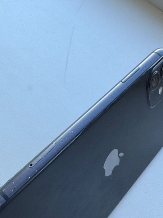 Iphone 11 цена 35000 торг