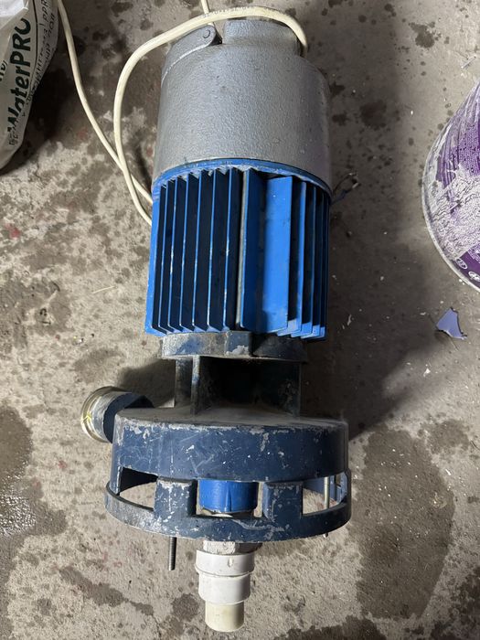 Продам насос высокого давления