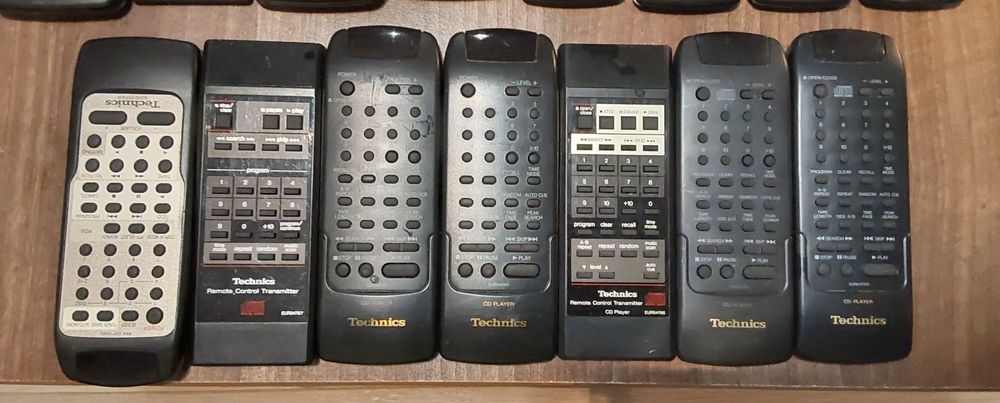 Telecomenzi pentru sisteme audio Technics,  Sony, Sanyo,  Denon,etc