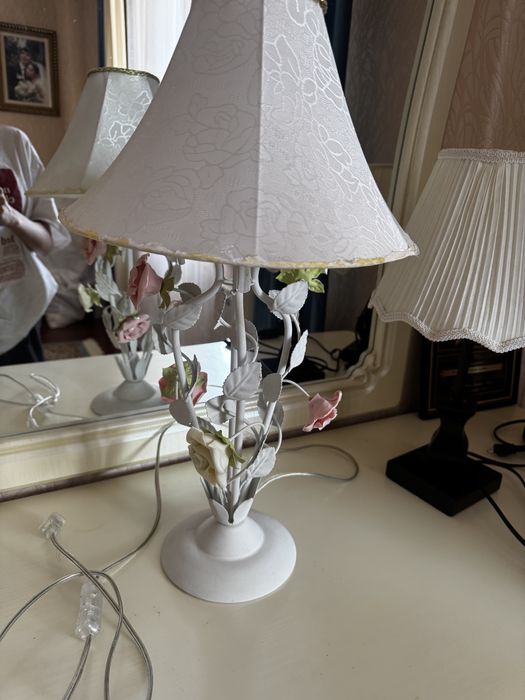 Светильники продам